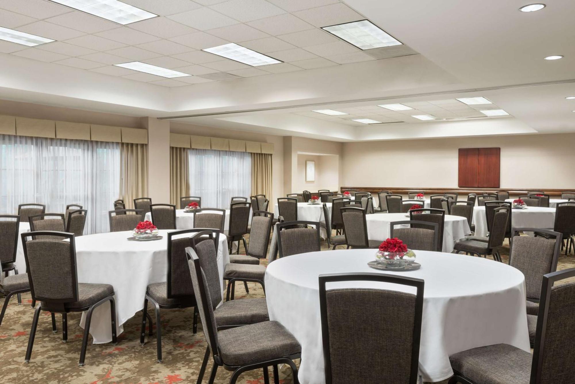 Homewood Suites By Hilton Raleigh/Crabtree Valley Eksteriør bilde