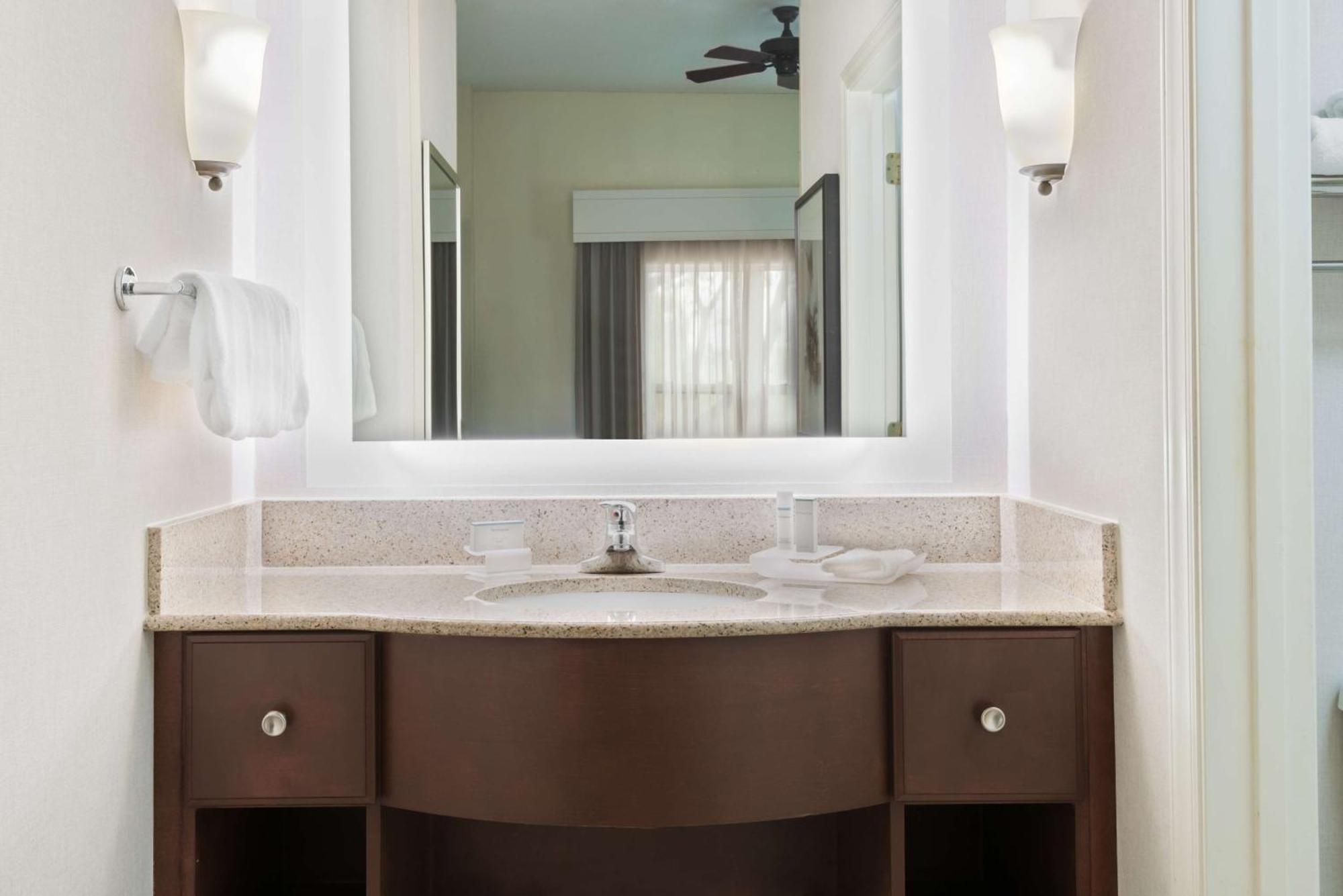 Homewood Suites By Hilton Raleigh/Crabtree Valley Eksteriør bilde