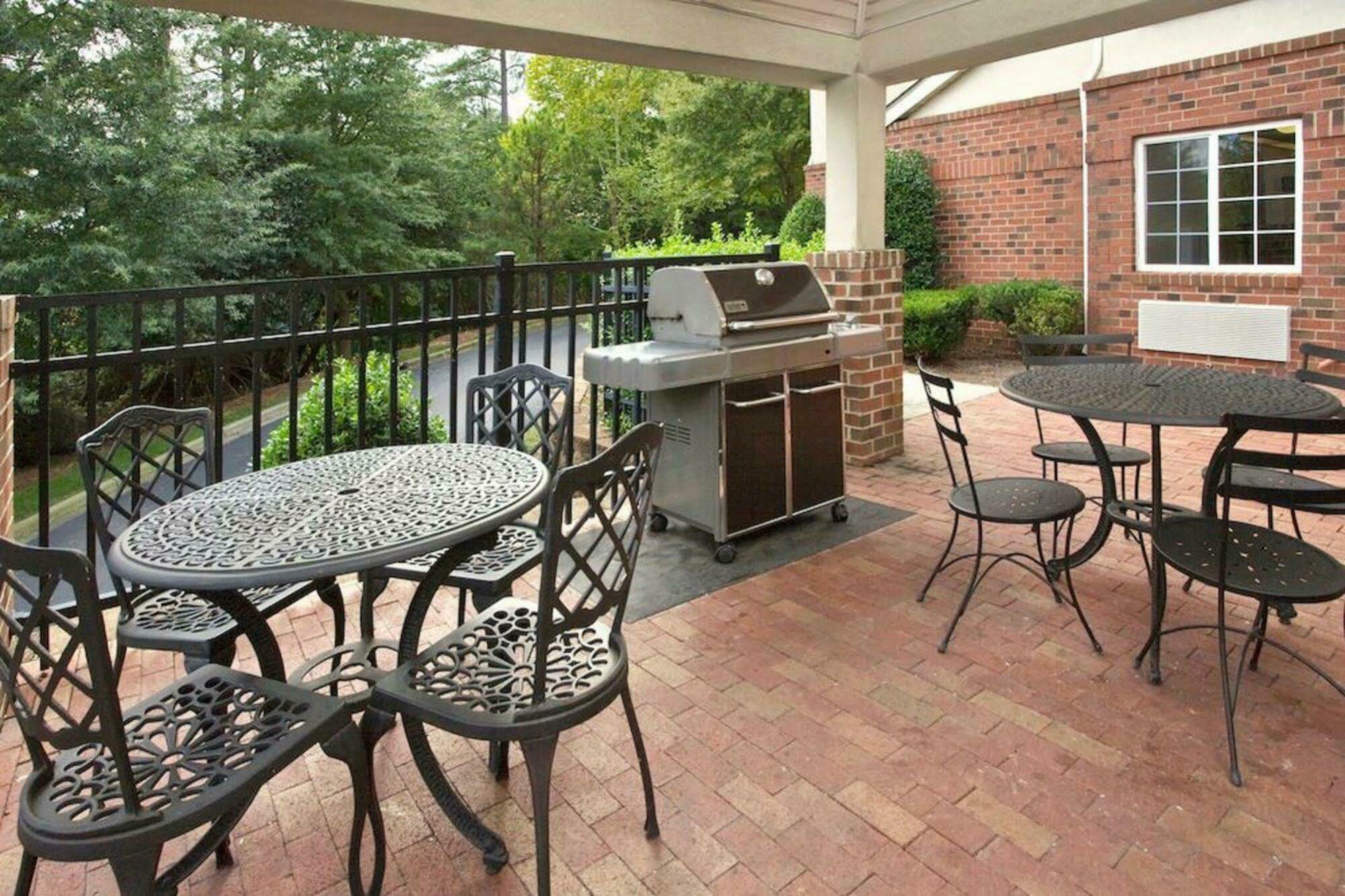 Homewood Suites By Hilton Raleigh/Crabtree Valley Eksteriør bilde